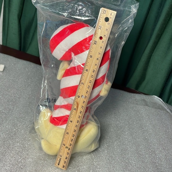 RAISING CANE'S Christmas 2024 Limited Edition Little Cane Plush Puppy New - Picture 4 of 5